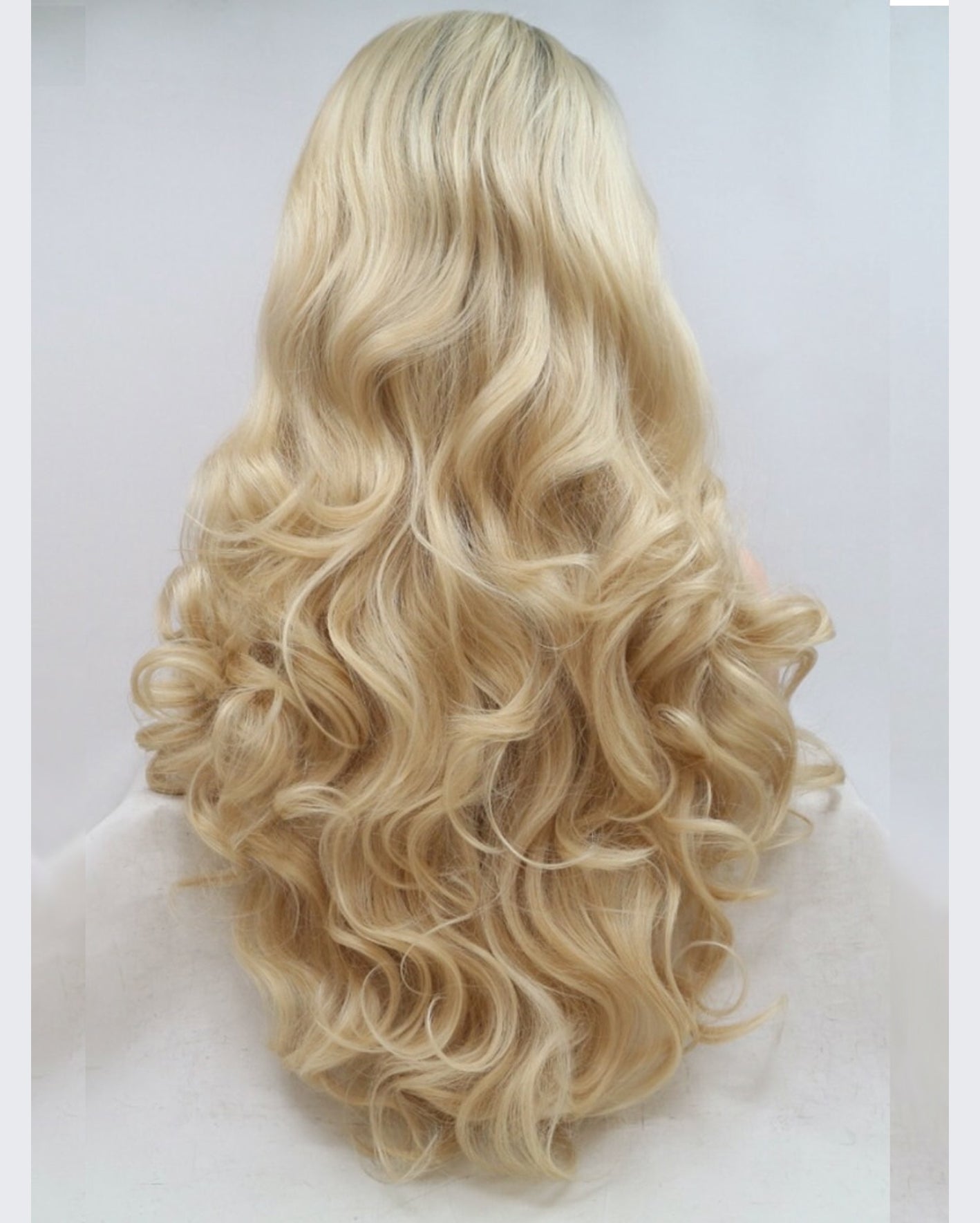 Long Blonde Synthetic Lace Front Wig Long Blonde Synthetic Lace Front Wig